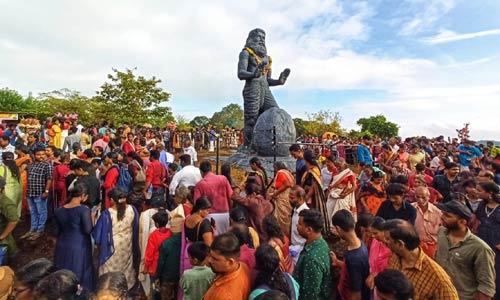 Raiiranallur Trek Tens Of Thousands Of Devotees In Ecstasy