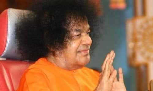 எங்கு எப்படி நடந்து கொள்ள வேண்டும்?; எடுத்துக்காட்டுகளுடன் விளக்குகிறார் பகவான் 