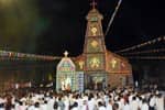 திருவாடானை தூயபேதுரு ஆலய தேர்பவனி