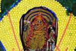 மாகாளியம்மன் கோவிலில் 40 ஆயிரம் எலுமிச்சை பழங்களில் சிறப்பு அலங்காரம்!