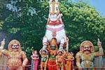 மடப்புரம் காளிகோயிலில் ஆடி வெள்ளியில் அலைமோதிய கூட்டம்!