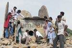 ஓசூர் அருகே பழமையான கல்திட்டைகள் : கோவை தனியார் கல்லூரி ஆய்வில் தகவல்