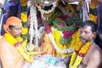 அச்சன்கோவில் ஆபரணப் பெட்டிக்கு தென்காசி கோவிலில் வரவேற்பு!