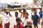 மூங்கில் வேட்டையாடி புத்தாண்டில் கொடியேற்றி வழிபடும் வினோதம்!