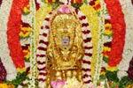 தங்க கவசத்தில் குருபகவான்!