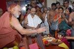 எந்தப்பணியில் ஈடுபட்டாலும் கடவுளை மறக்காதீர்கள்: சிருங்கேரி சுவாமி!