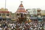 சிங்கப்பெருமாள் கோவிலில் தேரோட்டம் கோலாகலம்!