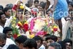 கிராம மக்கள் அஞ்சலியுடன் கோயில் காளை அடக்கம்!
