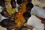 பத்தாண்டுகளுக்கு பின் குழந்தைகளை புதைக்காமல் நடந்த குழிமாற்று திருவிழா