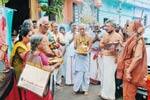 நெல்லை டவுனில் காஞ்சிமடம் பீடாதிபதிக்கு வரவேற்பு!
