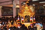 பழநியில் பக்தர் கூட்டம்: 5 மணிநேரம் காத்திருப்பு!