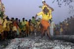 திரவுபதி அம்மன் கோவிலில் தீமிதி திருவிழா!