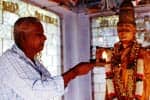 மனைவிக்கு கோவில் எழுப்பி வழிபடும் கணவன்!