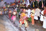 மாதேஸ்வரன் கோவில் குண்டம் விழா லட்சக்கணக்கில் குவிந்த பக்தர்கள்!