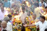 வத்திராயிருப்பு மாரியம்மன் கோயில் அக்னிச்சட்டி ஊர்வலம்!