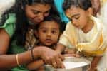 கோவில்களில் குழந்தைகளுக்கு வித்யாரம்பம் கோலாகலம்!