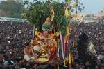 திருச்செந்தூரில் சூரசம்ஹாரம் செய்தார் முருகன்: பக்தர்கள் பரவசம்!