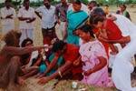 உத்திரகங்கையில் சாய்பாவின் பெண் பக்தை பிறந்த மேனியில் அருளாசி!