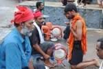 மாளிகைப்புறத்தில் தோஷங்கள் தீர்க்கும் உடுக்கு கொட்டி பாட்டு!