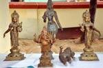 மேல்மருவத்தூரில் ரூ.50 லட்சம் மதிப்புள்ள ஐம்பொன் சிலைகள் மீட்பு!