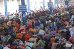 சபரிமலை காட்டில் 10 மணி நேரம், பம்பையில் 3 மணி நேரம்: பக்தர்கள் தவிப்பு!