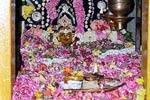 பெரியமாரியம்மனுக்கு பிரமாண்ட கோவில்: வேட்பாளர்களுக்கு பக்தர்கள் கிடுக்கிப்பிடி!