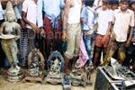 நாகை அருகே ஆற்றில் ஐம்பொன் சிலைகள் கண்டெடுப்பு!