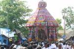 சித்திரையில் முத்திரை பதித்த பரமக்குடி மீனாட்சி தேரோட்டம்!