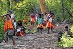 தென்கயிலாயத்தில் 2 லட்சம் பக்தர்கள்: களைகட்டியது வெள்ளிங்கிரி மலை!
