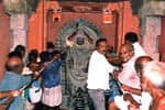 வெங்கடேச பெருமாள் சன்னதியில் சிலை பிரதிஷ்டை!