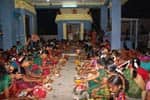 மாங்கல்ய பாக்கியம் வேண்டி பெண்கள் விளக்கு பூஜை!