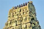 சிவன் கோவில் கோபுரத்தில் மின்னல் தாக்கி சிற்பங்கள் சேதம்!