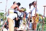 மணப்பாக்கம் கரியமாணிக்க பெருமாள் கோவில் கும்பாபிஷேகம்!