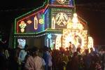 திருவாடானை தூய பேதுரு சர்ச் தேர்பவனி!