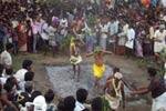 கம்மாபுரம் முத்துமாரியம்மன் கோவிலில் தீமிதி  திருவிழா!