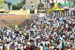 மகாளய அமாவாசை: வீரராகவர் கோவில் குளத்தில் தர்ப்பணம்