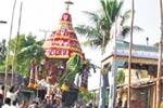 பாதூர் கோவிலில் தேரோட்டம்!