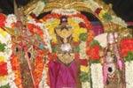 சூரசம்ஹாரத்திற்காக குன்றத்தில் வேல் பெற்ற முருகன்!