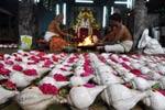 ஏகாம்பரேஸ்வரர் கோவிலில் 1,008 சங்காபிஷேகம்!