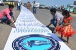 400 அடி நீளத்தில் திருக்குறள்: மெரீனாவில் பரவசம்!
