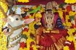 மீனாட்சி, ஈஸ்வரன் கோயிலில் 