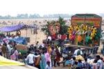களை கட்டிய ஆற்றுத்திருவிழா: பேரங்கியூரில் கோலாகலம்!