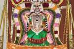 ஜெகமுத்து மாரியம்மன் கோவிலில் ஊஞ்சல் உற்சவம்!