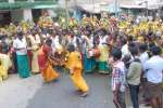 பாளையத்து மாரியம்மன் கோவிலில் பால்குடம் ஊர்வலம்!