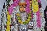 வெள்ளி கவசத்தில் அக்னி காலபைரவர்!