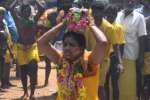 காரைக்குடி முத்துமாரியம்மன் கோயிலில் பால்குட ஊர்வலம்!