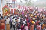 வால்பாறை பிரதோஷ பூஜையில் திரண்ட பக்தர்கள்!