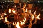 விருதுநகர் மாரியம்மன் அக்னி சட்டி: பக்தர்கள் நேர்த்திக்கடன்!