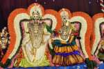 காளத்தீஸ்வரர் கோவிலில் பஞ்சமூர்த்திகள் ஊஞ்சல் உற்சவம்!