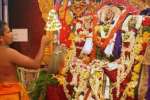 ராகவேந்திரர் கோவிலில் ராமர் பட்டாபிஷேகம்!